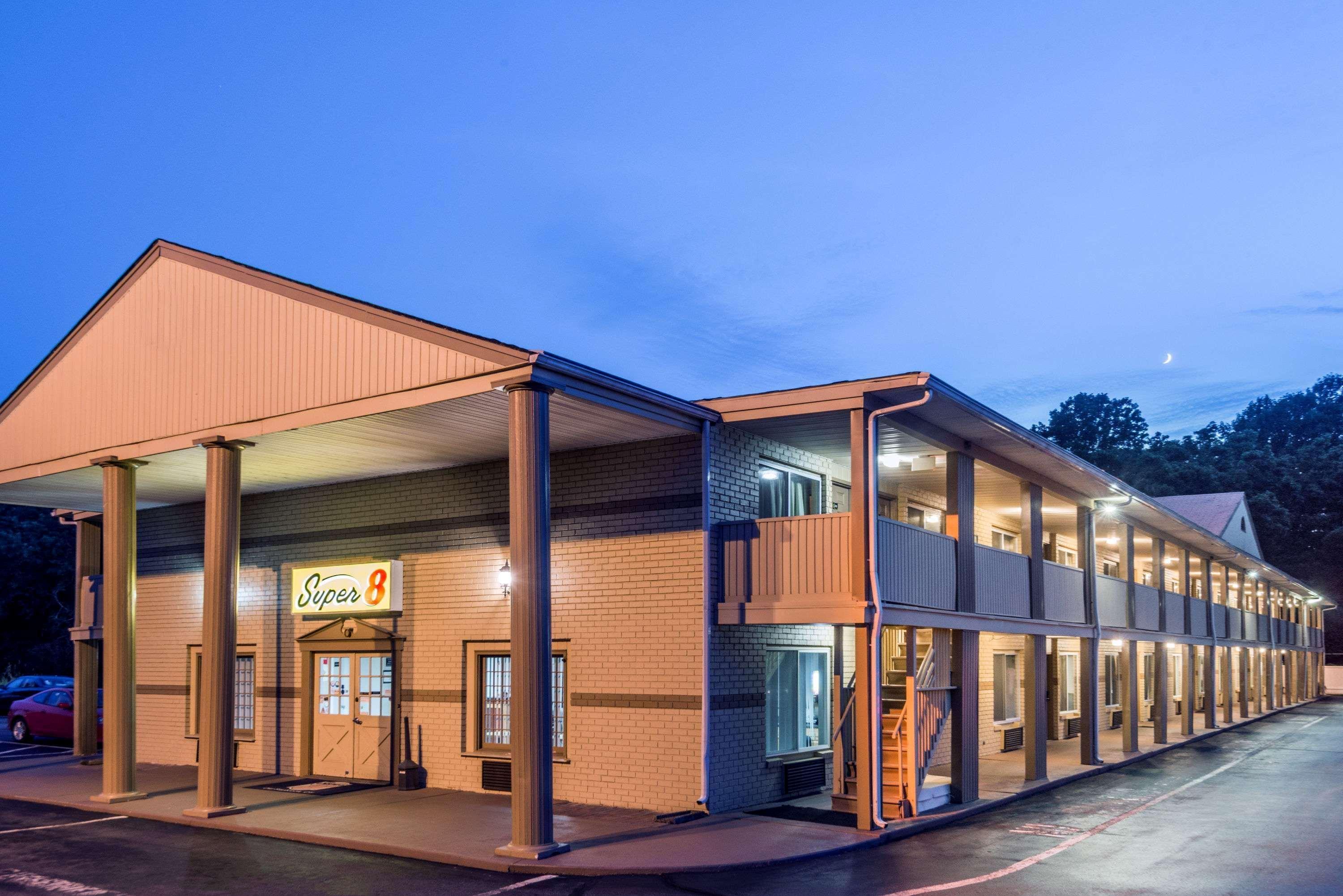 Super 8 By Wyndham Old Saybrook Hotel Exterior photo